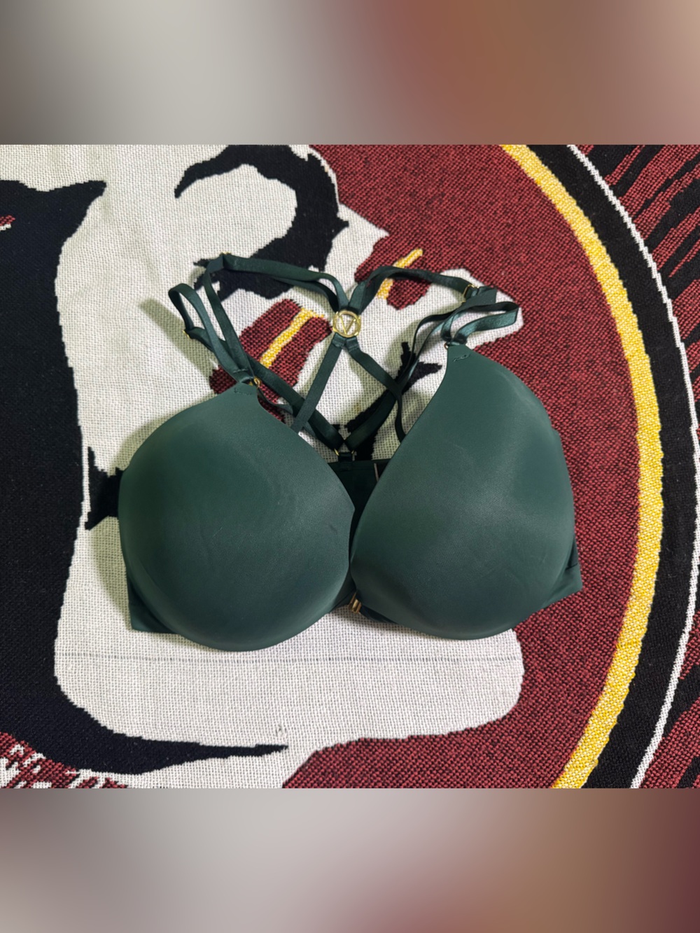 Victoria's Secret Emerald Green Strappy Padded Bra